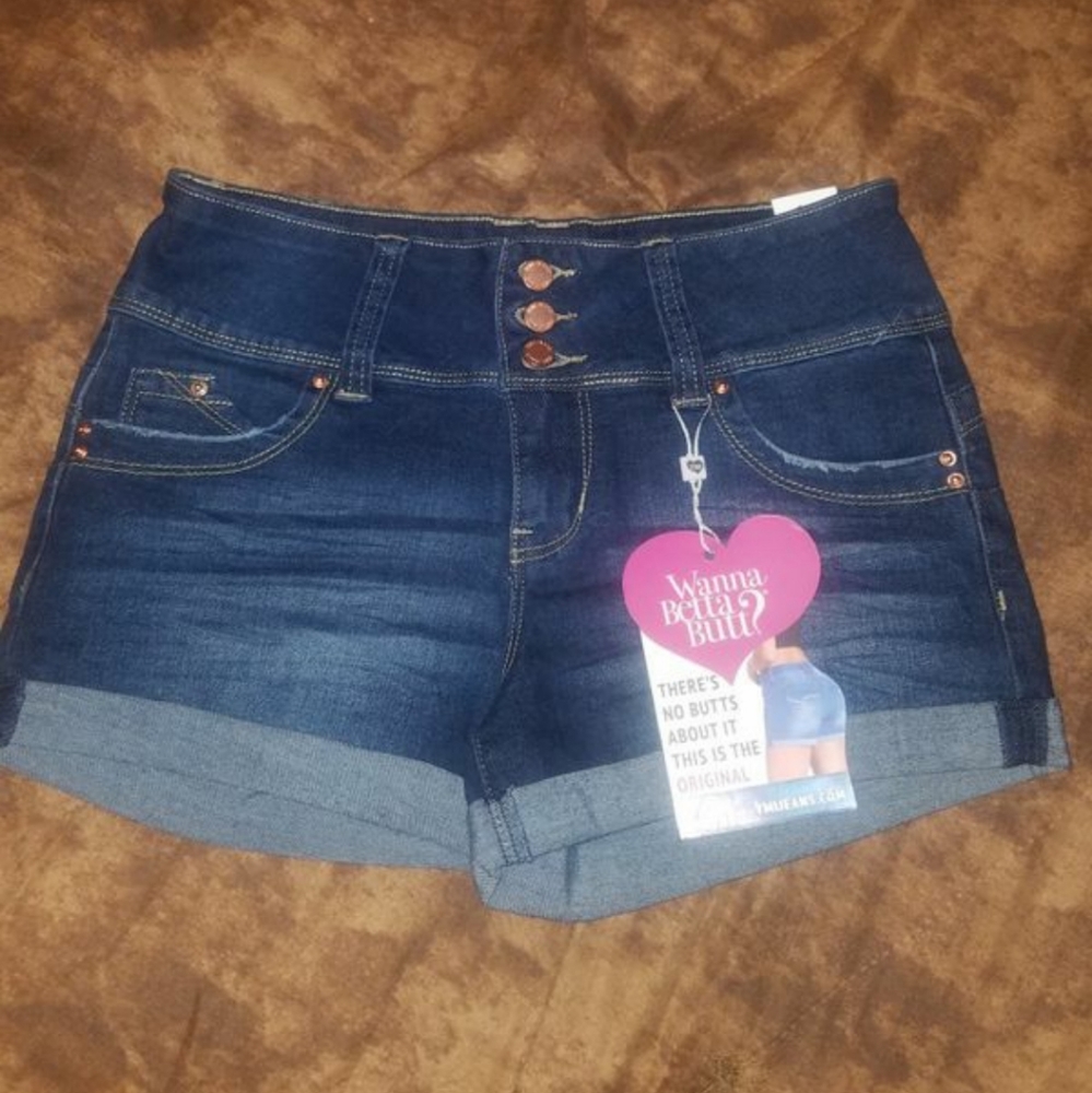 Mid Rise Shorts - Picture 4 of 5